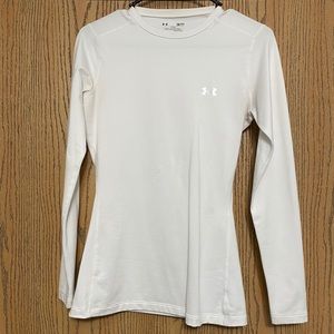 Women’s White Fitted UA long sleeve